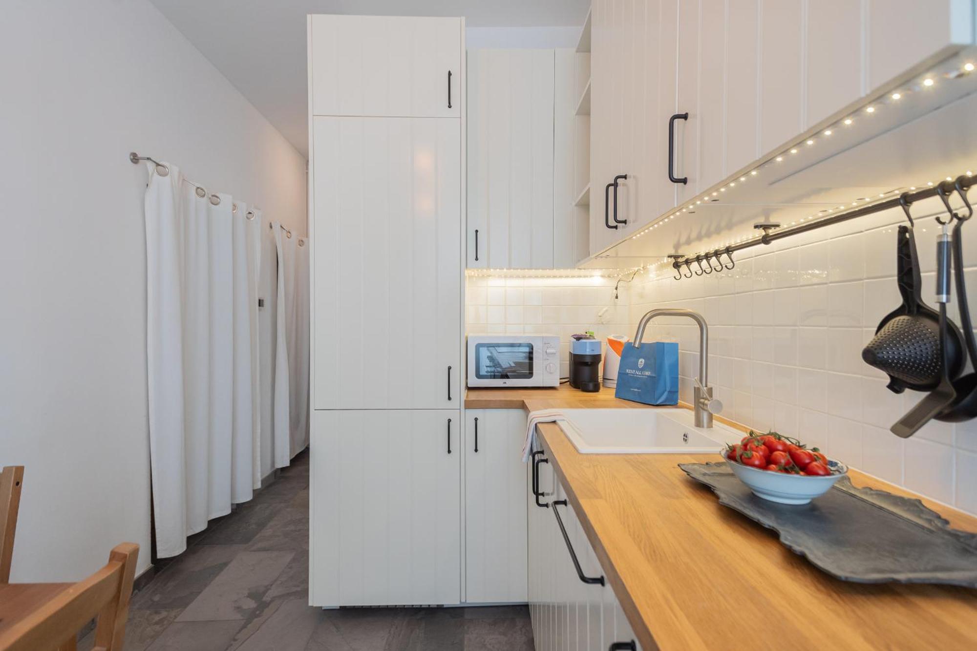 Old Court Hideaway By Rent All Комо Экстерьер фото